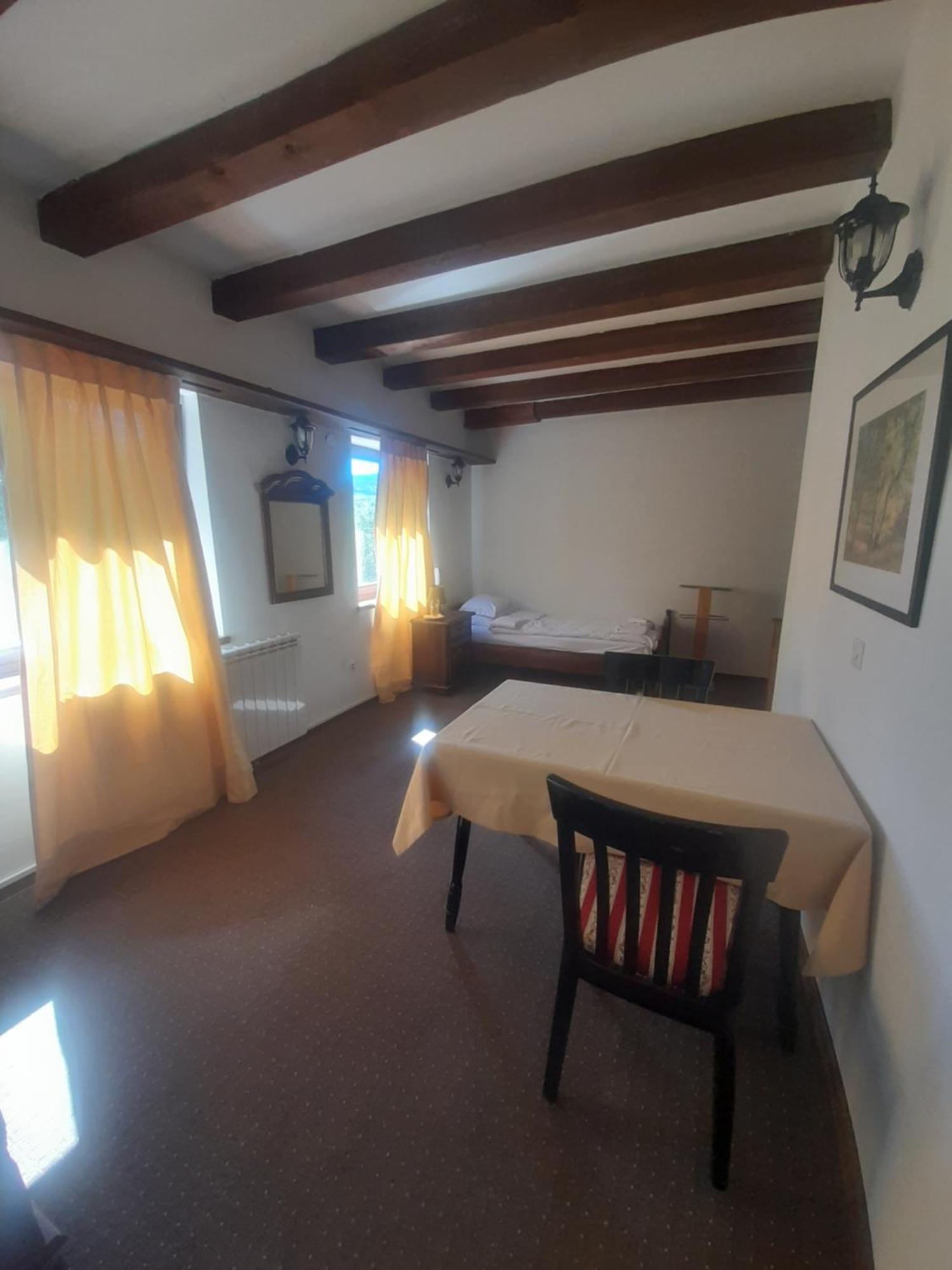 Hotel Teuta Palace Dom Faletici Sarajevo Esterno foto